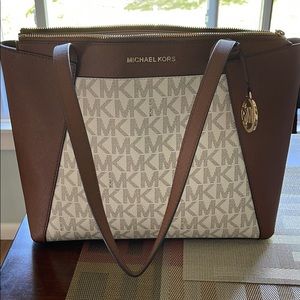 Michael Kors tote